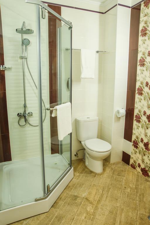 Promenade Park Hotel Shymkent Luaran gambar