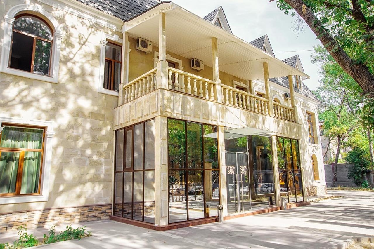 Promenade Park Hotel Shymkent Luaran gambar